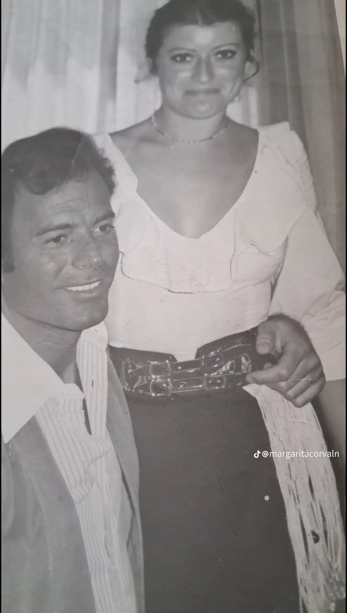 PLimedrac's tweet photo. Acaso mi papá pudo ser Julio Iglesias? https://t.co/5G6G6TOkGz