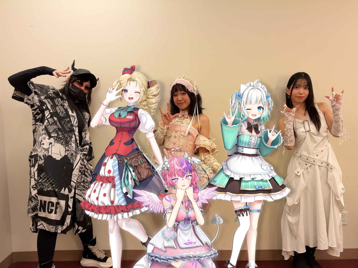 densetsuexe's tweet photo. Denshi! We started a legend anew!✨

Did you have fun at LEGENDS☆ANEW?
Our first 3D live, months of preparation and hard work... it finally paid off...🥹

Dreams never die, legends never fade!
This is only the beginning, so thank you for being here and believing in us!🥰

🩷💚🩵 https://t.co/u1bXawwkVA