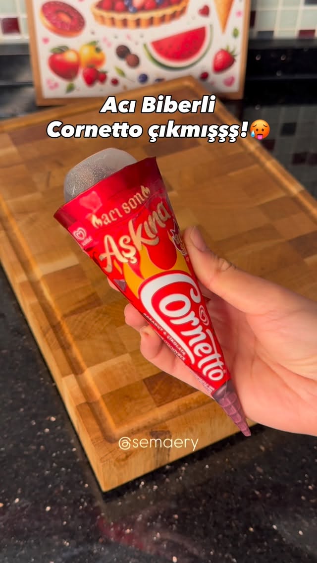 semaerylhpd's tweet photo. ✨#Yeni Eti Petit Beurre Kremalı Kakaolu ve Fındıklı 🤤 ücretsiz #reklam

Eti Petit Beurre Kremalı’nın porsiyonluk boyutu çıkmış!😍 Bisküvisi taptaze, kreması lezzetli👌 Bu hali çok iyi olmuş, çantada bulundurmadık. Siz denediniz mi?

📍Şok market… https://t.co/HrJJQN6Who