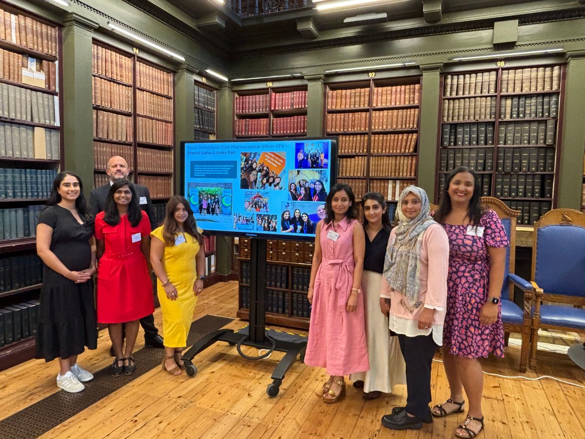 FMLM_UK's tweet photo. A fantastic day celebrating the graduation of our 2025-26 Clinical Fellows!

Congratulations to this great cohort as they complete their fellowship journey. Through developing leadership &amp; management skills, they are helping shape the future of healthcare. We're incredibly proud! https://t.co/tcVRK8JKAf