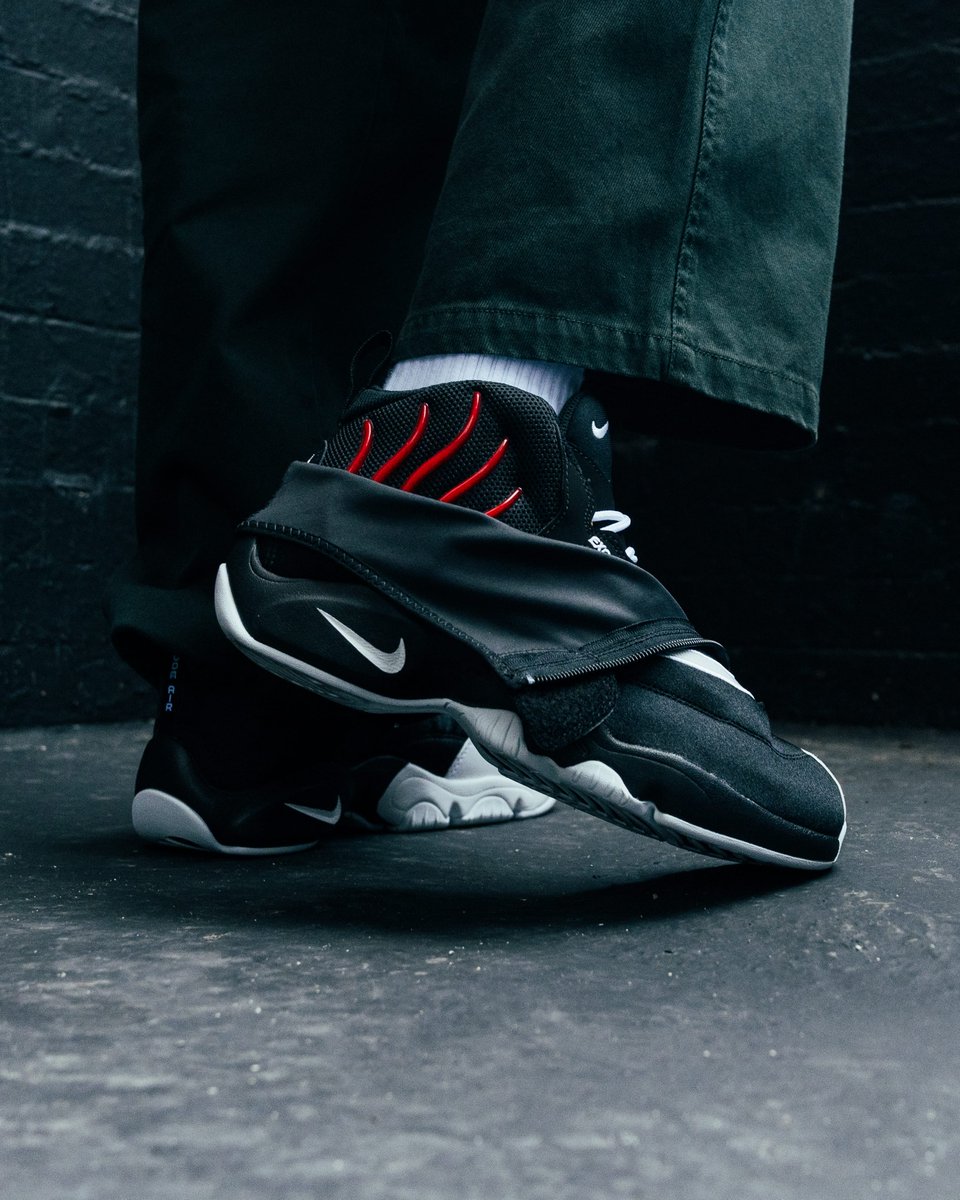 DTLRVILLA's tweet photo. The #Nike Mens Air Zoom Flight 'The Glove' is available in-store and online. 

Link to Nike: https://t.co/9nG4P7yS3b https://t.co/fqEB0UmdME
