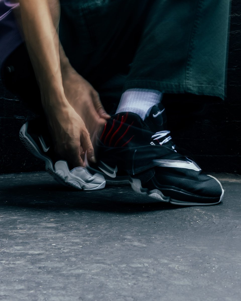 DTLRVILLA's tweet photo. The #Nike Mens Air Zoom Flight 'The Glove' is available in-store and online. 

Link to Nike: https://t.co/9nG4P7yS3b https://t.co/fqEB0UmdME