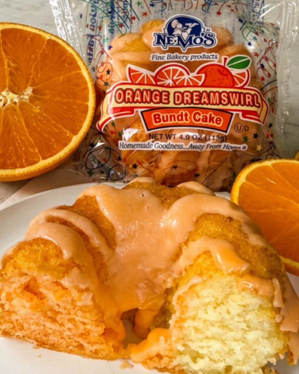 NeMosBakery's tweet photo. Orange Dreamswirl Bundt Cake ☀️🍊 https://t.co/5PUrGsBINn