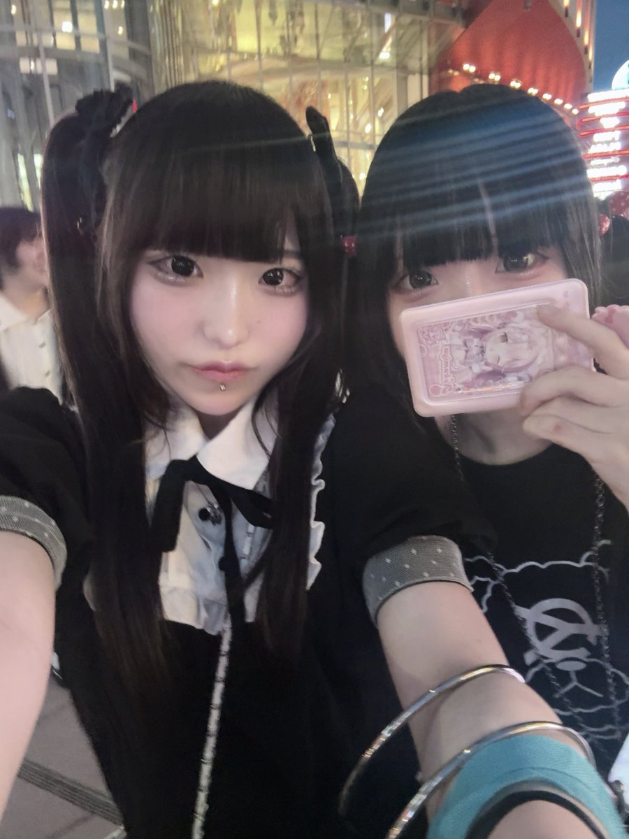 lllqnox's tweet photo. 先週いっぱいあそんだ、ら体ぶっ壊れて風邪ひいて8日目˰̮⛻̴⃠︣⸝⸝̼⸝֪⛻̴⃠︣ )6連勤しんどい https://t.co/uxpU7v2My6