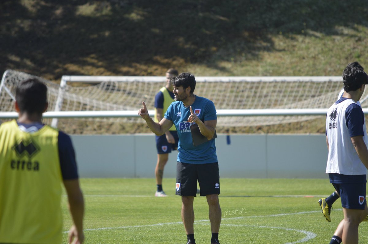 PicsNatt_'s tweet photo. Dejo por aquí unas fotos del entrenamiento de hoy ❤️💙📸 https://t.co/HdgnHcNgBS