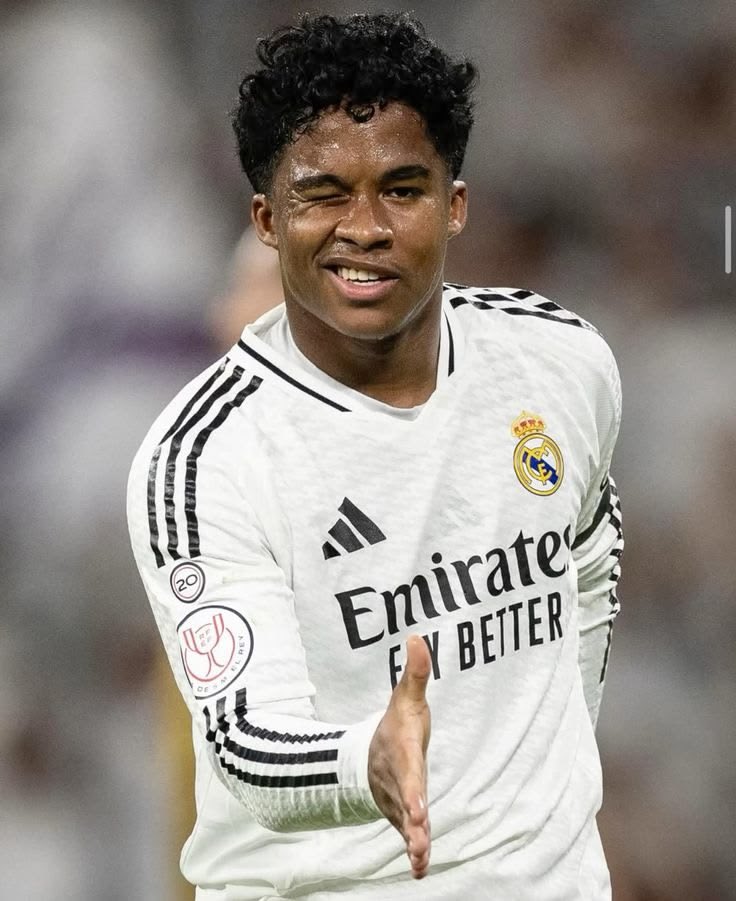 AFCJaccy's tweet photo. 🚨🚨 BREAKING: Arsenal have also made contact for Endrick as they explore a sensational double raid on Real Madrid alongside Vinícius Jr. 

Decisive hours are approaching in what could become the biggest transfer saga of the summer.

Arsenal fans, would you take Endrick at the Emirates?