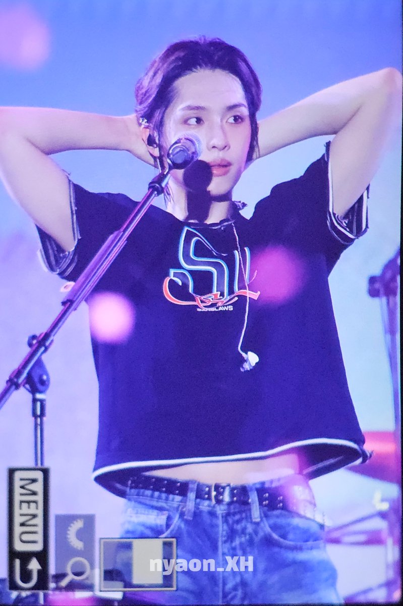 nyaon_XH's tweet photo. 260731 펜타포트
..............🫣
#Xdinaryheroes​ #Gaon​ #엑스디너리히어로즈​ #가온​ #엑디즈​ #지석 https://t.co/ee9XlbsJoc