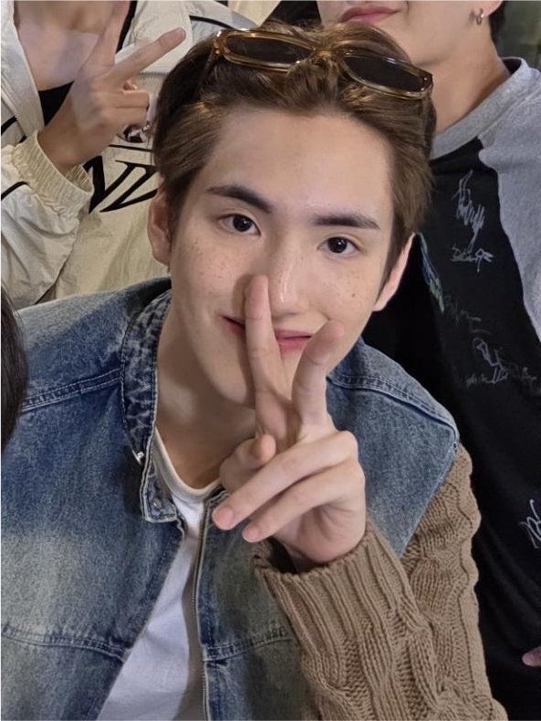 mepurplern's tweet photo. วันนี้เปนหมุน้อยเคลือบช้อคโกแลตมากกก 🍫🍫🍫🤎🤎🤎 https://t.co/lJzwPBbtHh