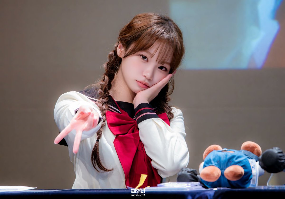 ruireborn7's tweet photo. 생일축하해 채원아 
우리 건강하게 오���오래 보자

TIME TO CELEBRATE CHAEWON 
#여름의인트로_김채원 
#TimeToChaelebrate https://t.co/EREpsyvkTp