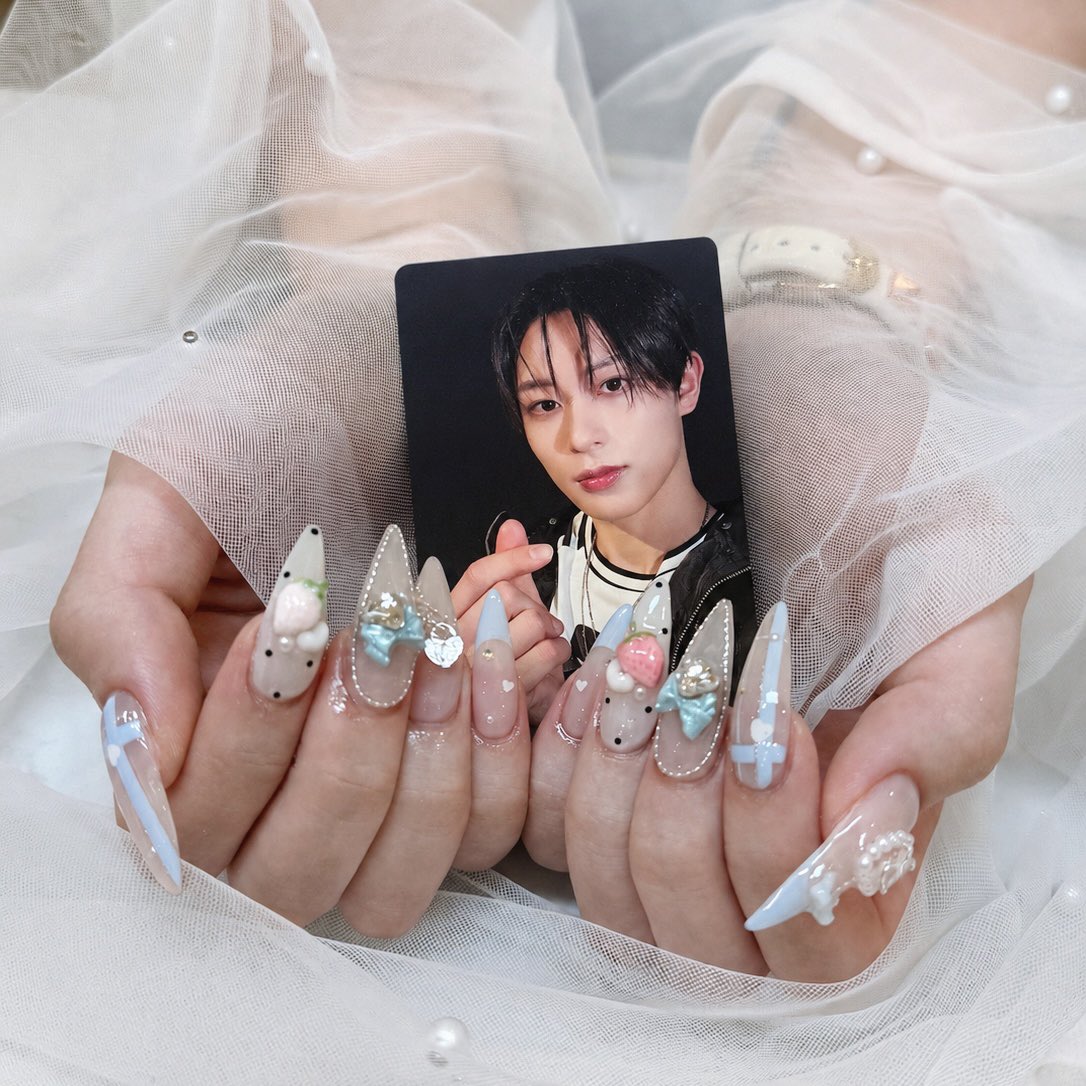 RYOGA2MUCHU's tweet photo. りょうがくんの好きないちご🍓入れてみた( ˶>ᴗ<˶)♡ https://t.co/JcXtDxV1JL