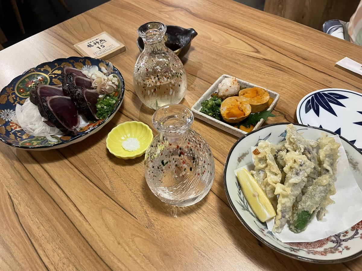 ttc_c's tweet photo. 今日は13連勤を終えて…  明日が久々の休みなんで目一杯呑むw

ミナモアの竹乃屋→龍神丸へとハシゴ、関西から来てくれた旧ぽっぽや繋がりな方と楽しく杯を…^ ^
その後はなんか隅っこ追いやられた某選手グッズ見たり、登録抹消の跡を見に行ったり…(文字通り「し」の忌み番になってる件) https://t.co/yRclKEmymy