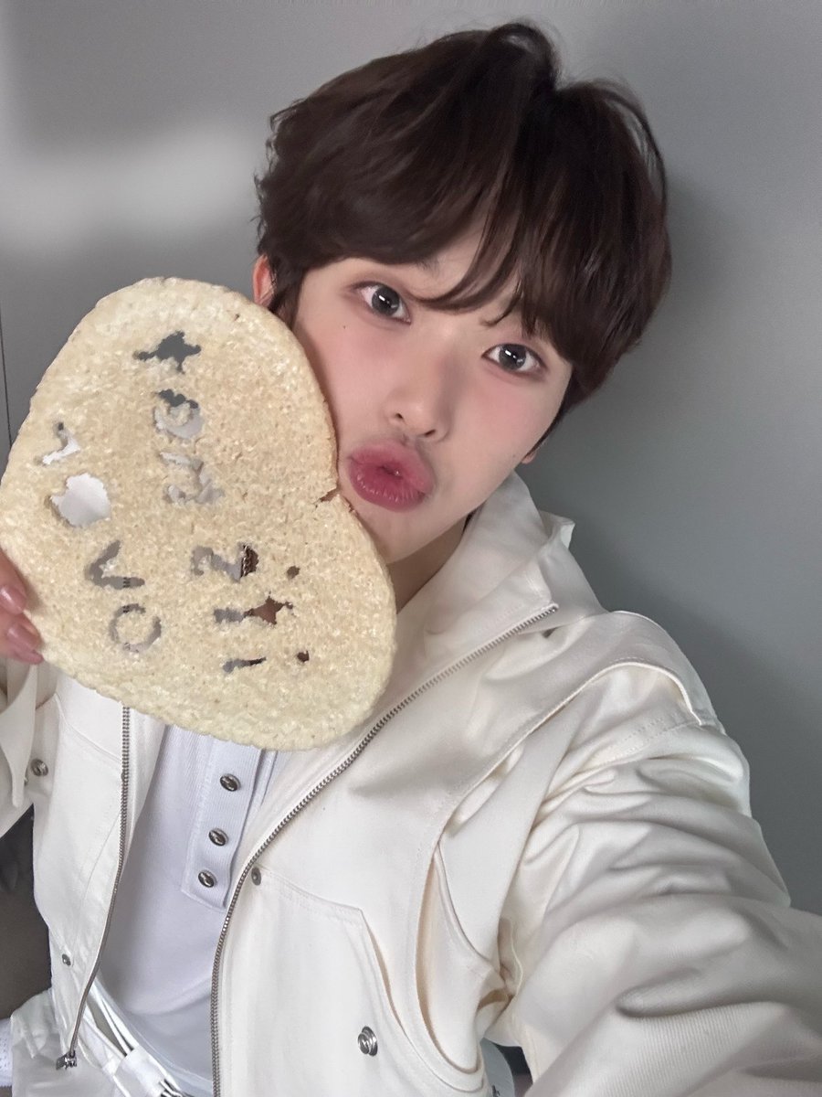 hadduu_'s tweet photo. 냉미남                             인척ㅋ https://t.co/hDypT3uXjw