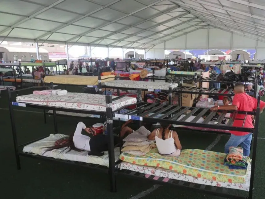 ReporteYa's tweet photo. #31Jul #Venezuela #DDHH #Terremoto
ONU Mujeres, Plan International y la Red de Igualdad de Género alertaron sobre el aumento de riesgos de trata, violencia sexual y falta de atención para mujeres, niñas y adolescentes en albergues tras los terremotos del #24Jun. – El Diario https://t.co/6p1pF46Muu