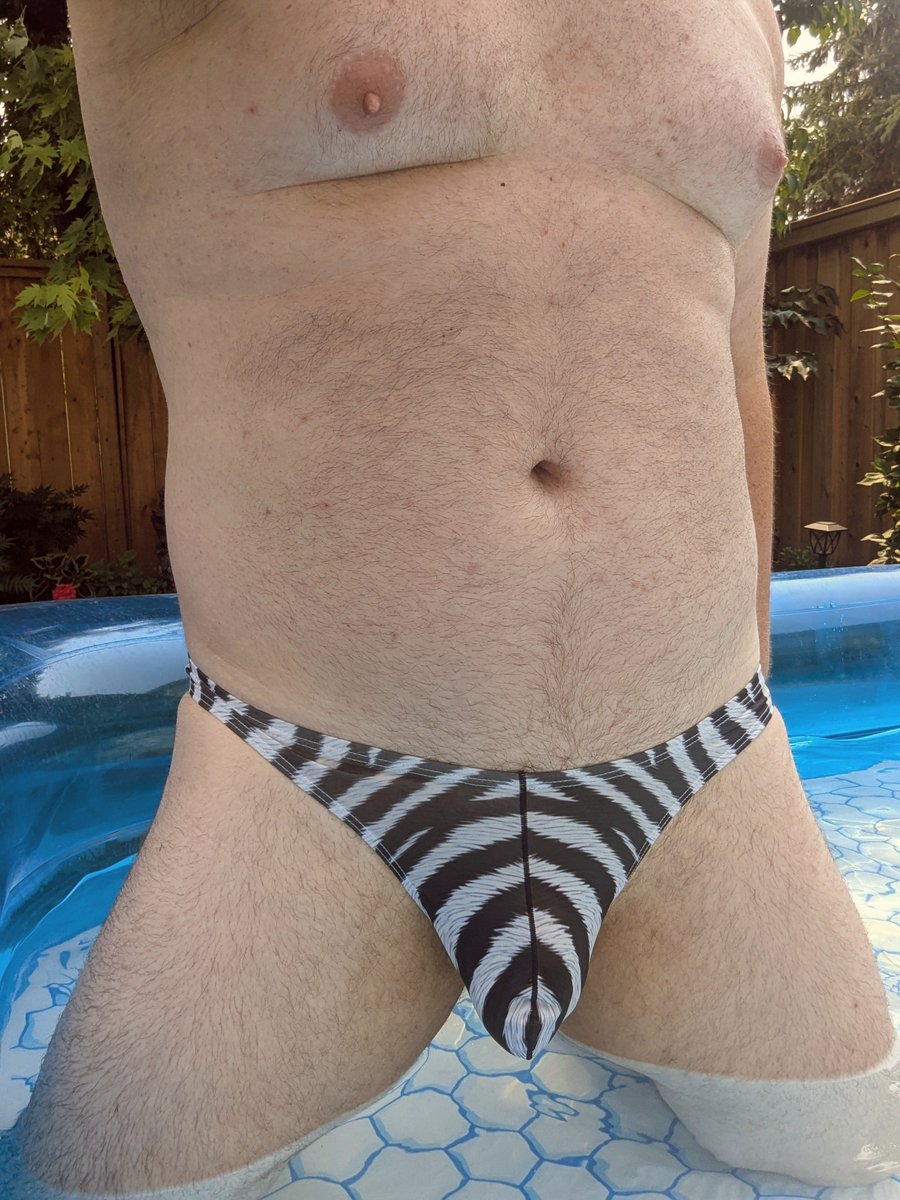 Jockster94's tweet photo. Enjoying the summer sun 🌞🌻 https://t.co/jNqQLIT1p2