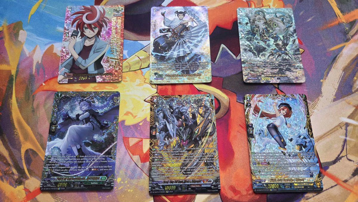 TCGmatter's tweet photo. Legendary Vanguards Case Opening

Will we pull the Legendary Blaster Blade?...  (5/12)

#CardfightVanguard #CFVanguard #TCGMatter #VanguardUK https://t.co/HMjL8AAjyY