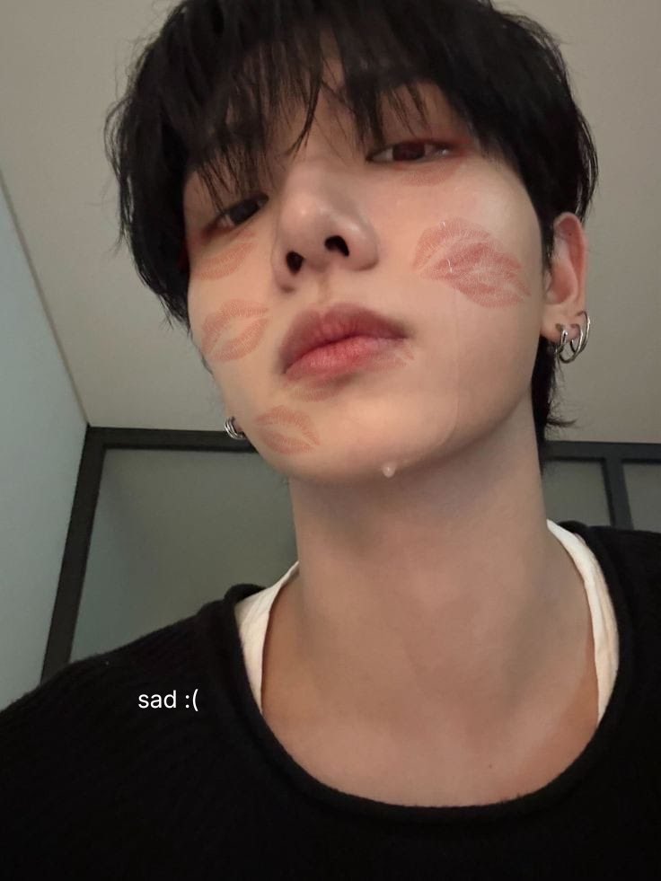 cainstellation's tweet photo. meongsan join "where I'll kiss my bf when he's feeling..." trend https://t.co/DmNRuCuUmf