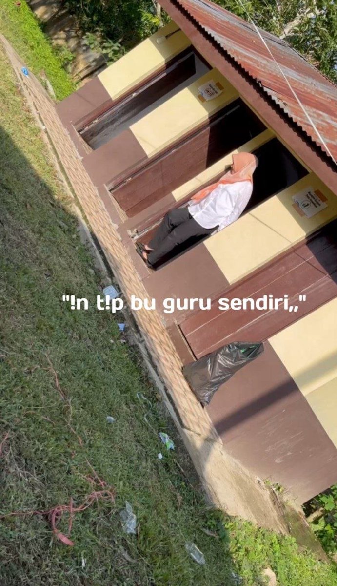 pudafr's tweet photo. Intip Bu guru lagi sendiri
https://t.co/bSrEmxmoHE https://t.co/VZcHK9Peh5