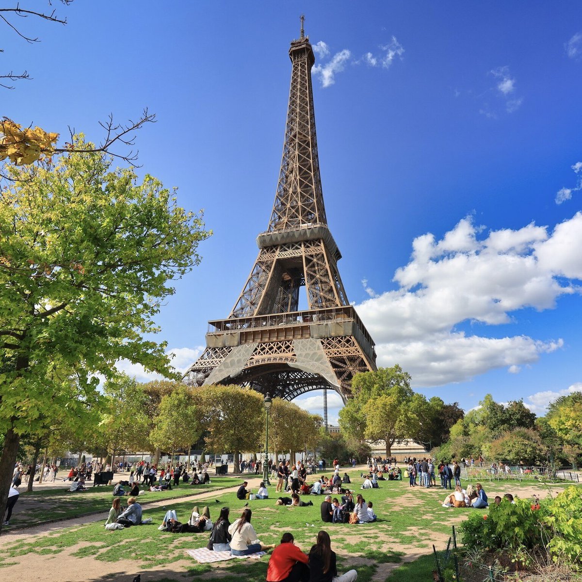 Kulturlesite_'s tweet photo. 🚨 ALERTE

UN PARC D’ATTRACTIONS DRAGON BALL POURRAIT ARRIVER VERS PARIS !! 🐉🤯

Le gouvernement discute avec l’Arabie saoudite pour transformer l’ancien parc Mirapolis en un parc Dragon Ball.

Un projet estimé à 1 milliard d’euros 💶 https://t.co/QedV4FeFQS