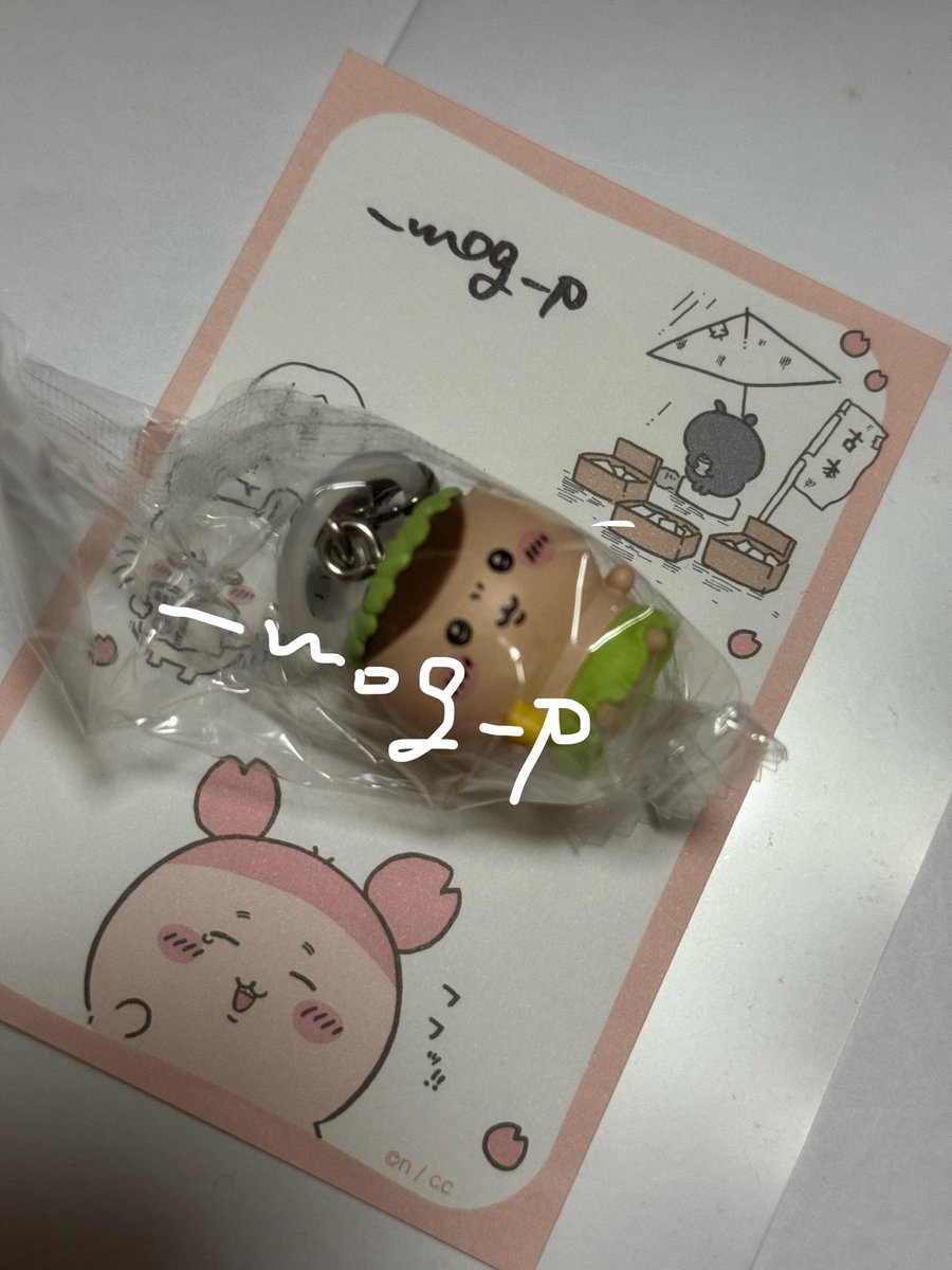_mog_p's tweet photo. 【交換希望】
ちいかわ 映画 入場特典 めじるしチャーム 

譲:栗まんじゅう くりまんじゅう
求:ラッコ らっこ

被ってしまった為交換してくださる方を探しています。
条件合う方はプロフカードを読んだ上でお声がけお願いいたします🍀 https://t.co/faFvP6kgDJ