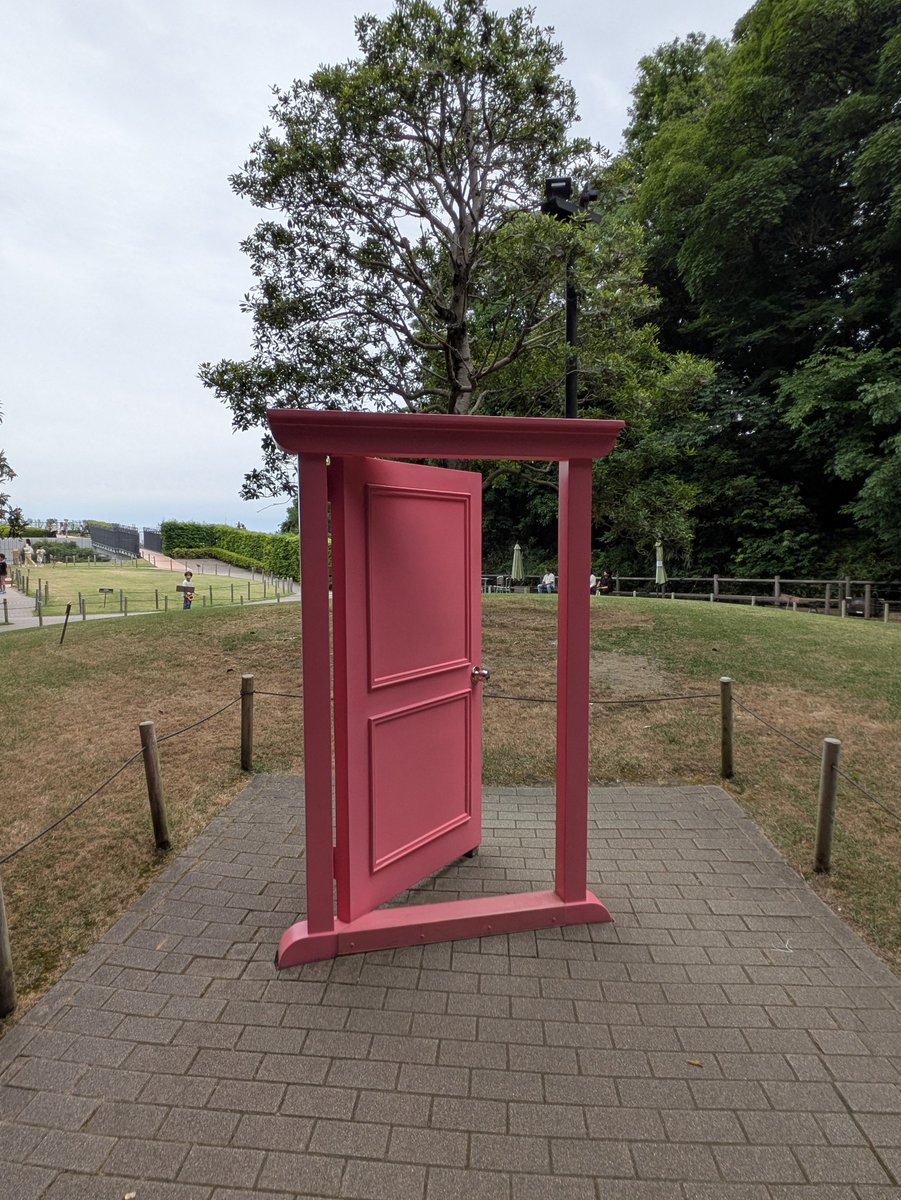 6_chick's tweet photo. 6/2

同期とドライブ

まずは川崎にある藤子・F・不二雄ミュージアムへ

色んな作品の原画とか資料見れてかなり見応えあった

ドラえもん欲しいな～！笑 https://t.co/Ii4iFpeTbf