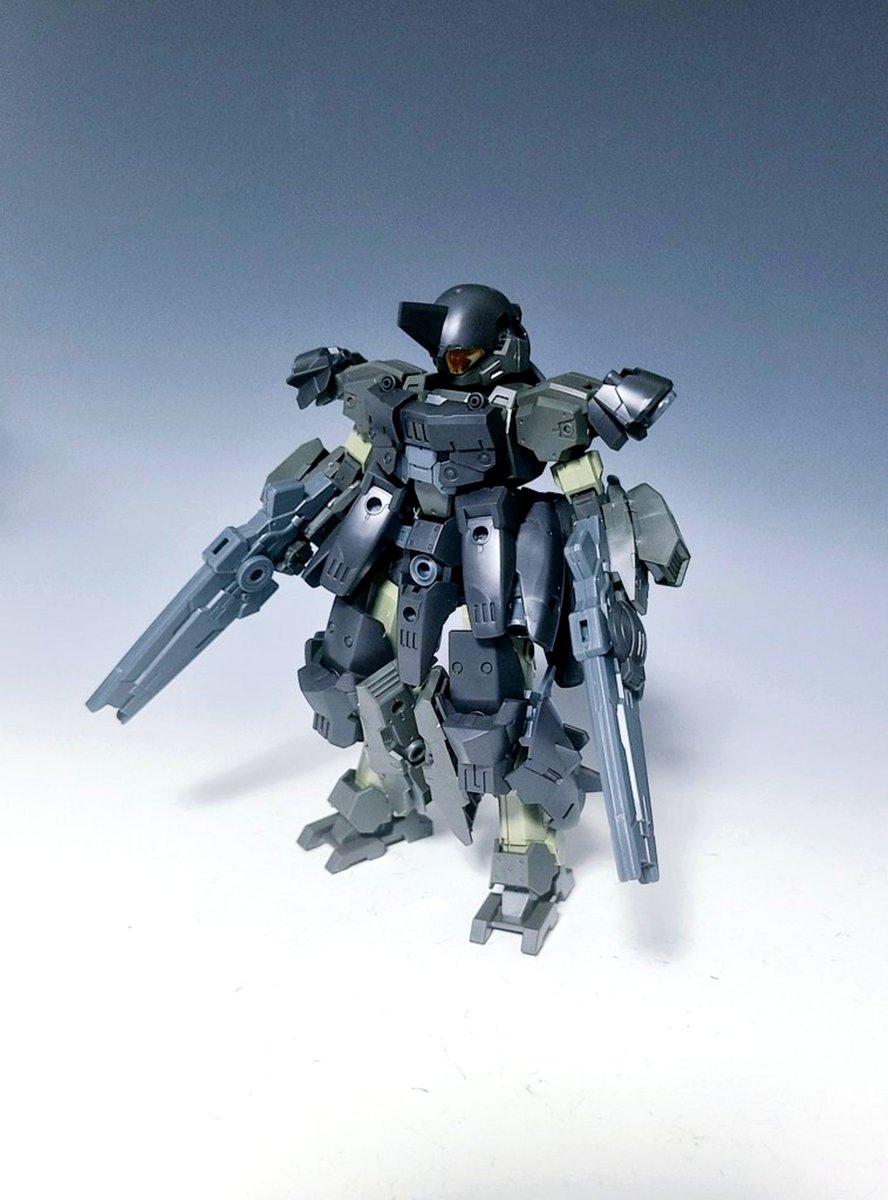 rasuiku's tweet photo. eEXM-23-P テックプロト・パワード〈type:02〉

高い防御性能を誇るテックプロトへ敵軍の戦闘データを解析して開発された試作型装甲を追加し、更なる堅牢性を獲得することに成功した

二丁のビームカノンと一対のシールドクローを切り替え、中近距離戦で圧倒的な制圧力を発揮する

#30MMSM2026 https://t.co/Ci50N3Mp9q