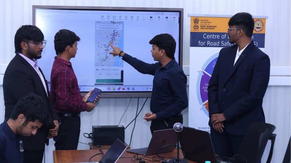 careers360's tweet photo. IIT Madras hosts first international AI road safety hackathon; Indian teams win top honours
Story: https://t.co/HRlnokNYqp
#IITMadras #BIMSTEC #AIRoadSafety #ArtificialIntelligence #Hackathon #RoadSafety #Innovation #CoERS #MoRTH #EducationNews https://t.co/As3iFzKhWX