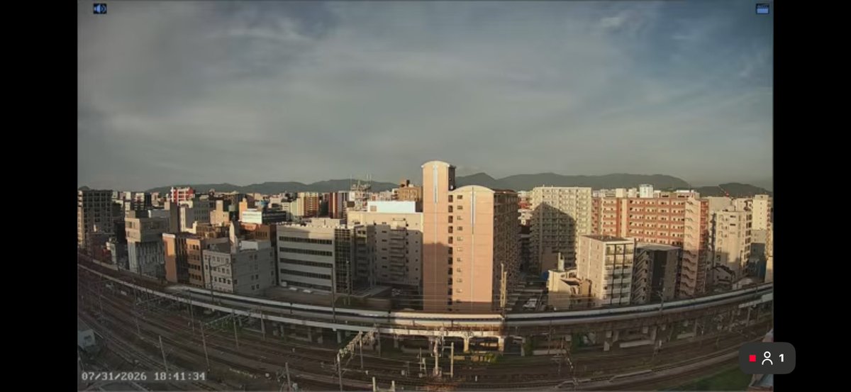 shinkansen24's tweet photo. 博多駅にて謎の500系が！
もしやこれは！？😳💦

#回送 #500系

引用はこちら
https://t.co/Fmu3Wjdncq https://t.co/mKa9qp1chR