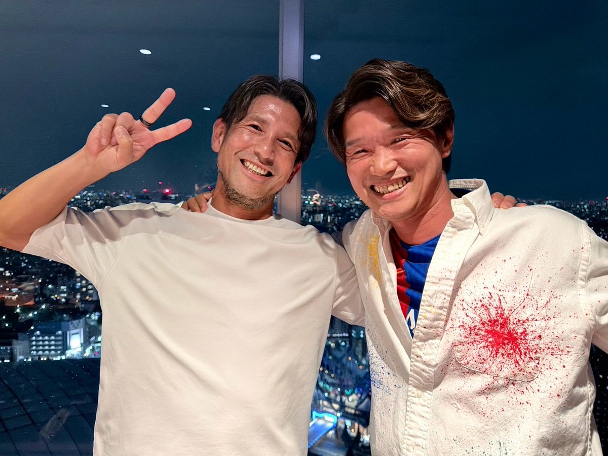 ryosuke_soltilo's tweet photo. 【映画「アンダードッグ」始動！！】
主演 水上恒司くんが野人岡野さんを演じます！
岡野さんが日本代表をワールドカップ初出場に導いたゴールから2027年で30年。
この歴史があっての日本サッカーの現在。
岡野さんの半生を描いた、このサッカー映画の「サッカー監修」をさせていただいています！
役者のみんなと昨年11月から来年1月の撮影開始に向けてトレーニングなどをしています！みんなのストイックな姿勢に負けないように頑張ります💪
1人でも多くの方に応援してもらえたら嬉しいです！
映画公開は2027年秋冬予定🗓️

https://t.co/JQp3TN32TJ

後援: 公益財団法人日本サッカー協会（JFA）、公益社団法人日本プロサッカーリーグ（Jリーグ）
@ikeda__masashi 
@koshi_mizukami 
@okano_yajin 
@godatomo1
