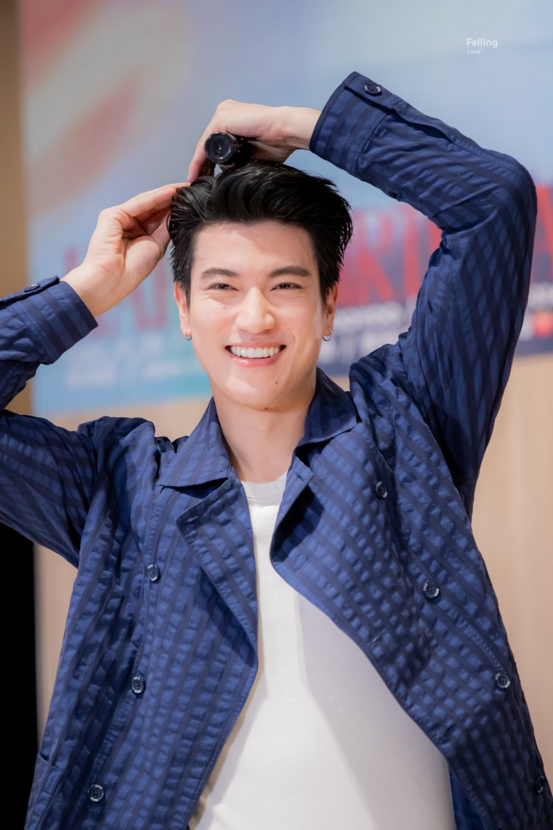 FallingLov3_'s tweet photo. 《20260730》

คนนึงเขินติดโบว์ อีกคนก็มองด้วยความเอ็นดู

EFM FANDOM WITH INNONGSA

#InnOngsaxFANDOMFANFIC
꒰ᐢ #innongsa  #อินองศา ᐢ꒱
@innjakkrasin @Ongsacelcius1 https://t.co/RC5mcjKZsg