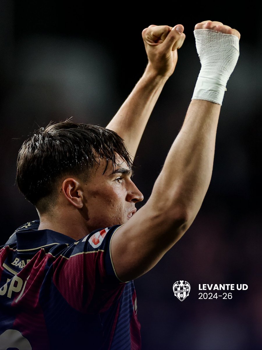 realmadrid's tweet photo. 📖 ¡Conoce mejor a Carlos Espí! https://t.co/oIbTEC4Smt