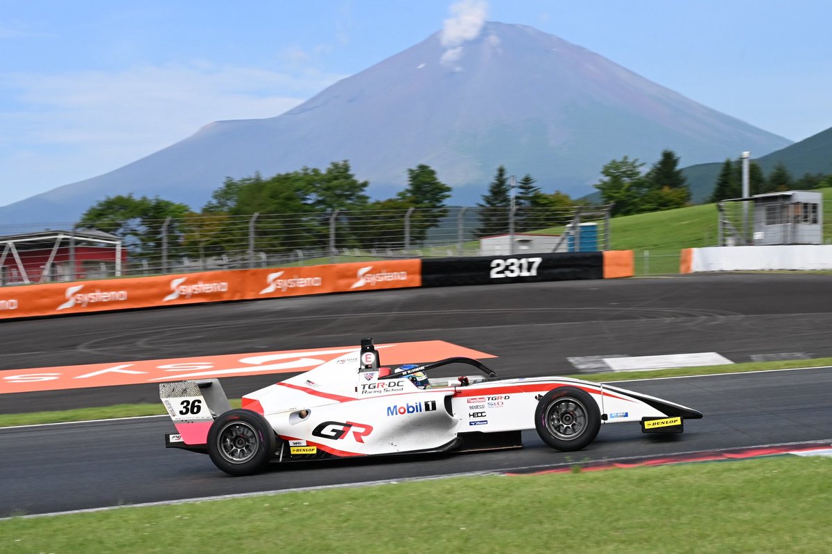 MasakiHamabe's tweet photo. FP3 P10
QF 1stbest P4 2ndbest P4

2レースとも4番手スタートになります。
もっと賢く走れればもう少し見えた予選。悔しさは決勝で晴らします。

#FIAF4jp #TGRDCRS #glico #MH36 https://t.co/3fFLw3EB6H
