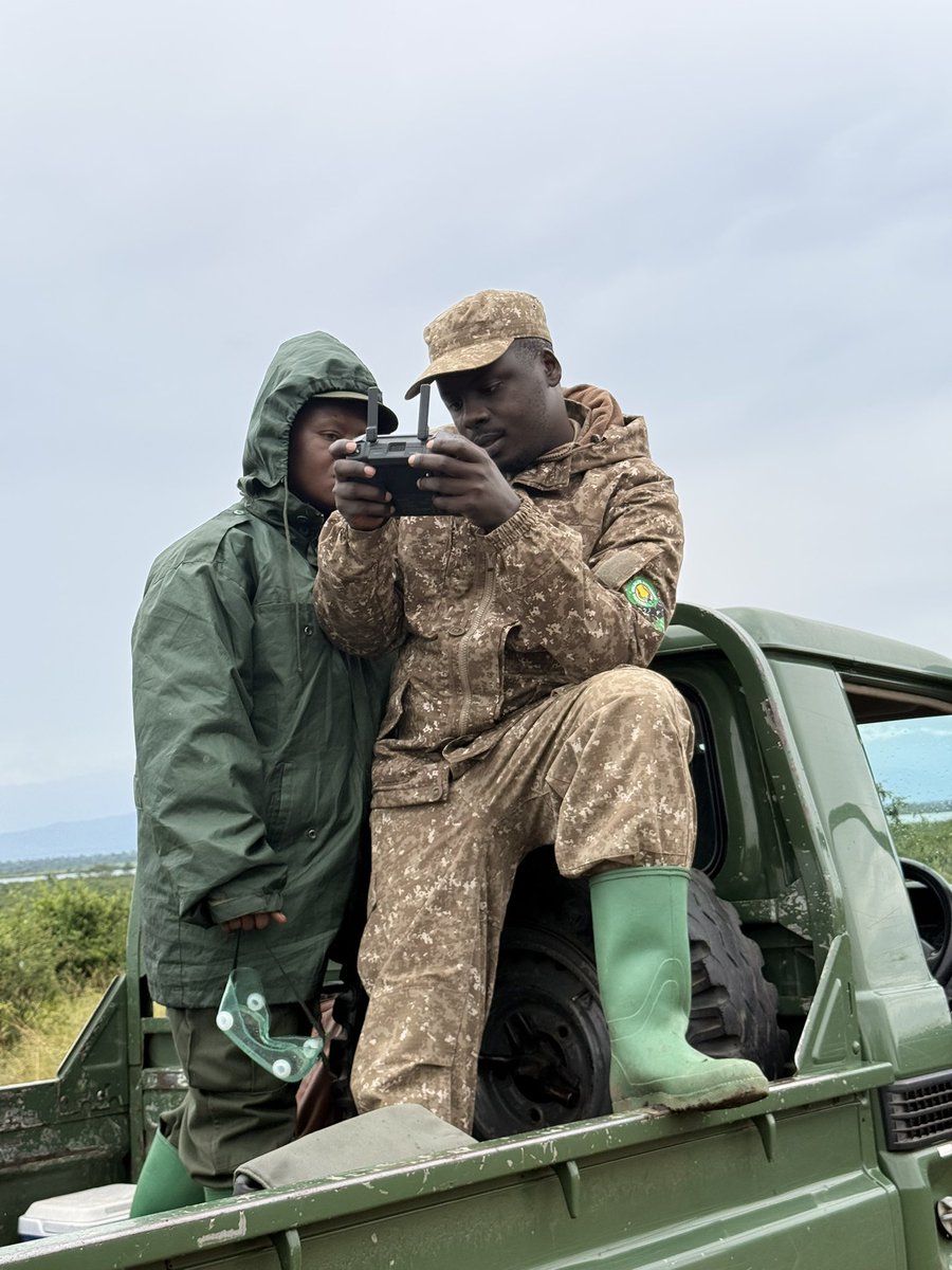MChagara's tweet photo. To the protectors of the wild—thank you for your service. Your commitment to safeguarding our ecosystems and endangered species does not go unnoticed. Happy #WorldRangerDay!
#conservation #RangerDay #ConservingForGenerations #Wildlife https://t.co/uqrOtQsmxA