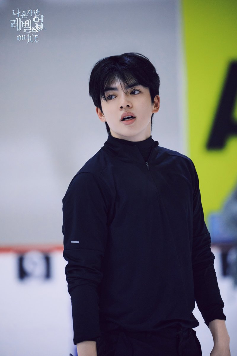 iceshow.kr tweet media