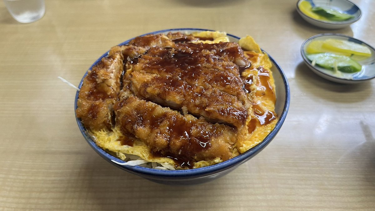 Kazu_ookb's tweet photo. 地元のグルメ堪能してきました🤤 https://t.co/kCMFjucdVw