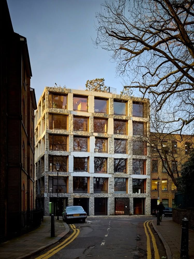 archinerds's tweet photo. 15 Clerkenwell Close, GROUPWORK and Amin Taha Architects, London, UK, 2017, photo Timothy Soar.

Follow archinerds for your daily dose of architecture
#archinerds #architecture #amintaha #groupwork #london https://t.co/PHiwm2a1Yz