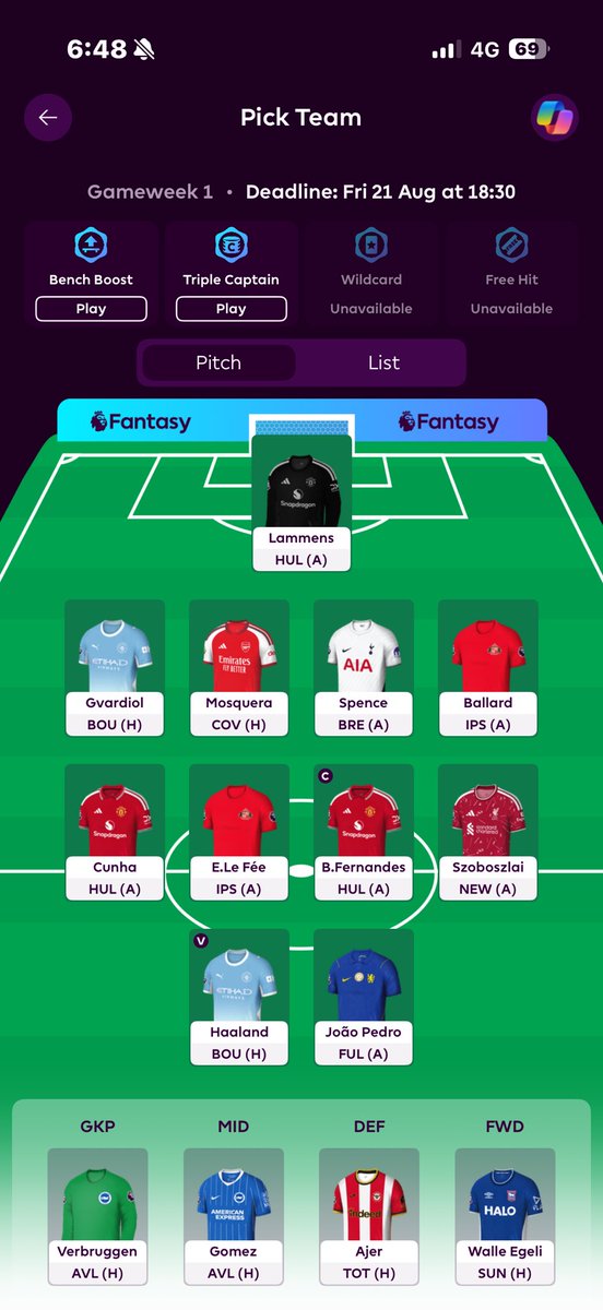 MUFCAAR0N's tweet photo. @fplclimb Maguire scares me in your team can’t see him picking up much points. As a United fan I hope I’m wrong. https://t.co/XyIi7BXuJN