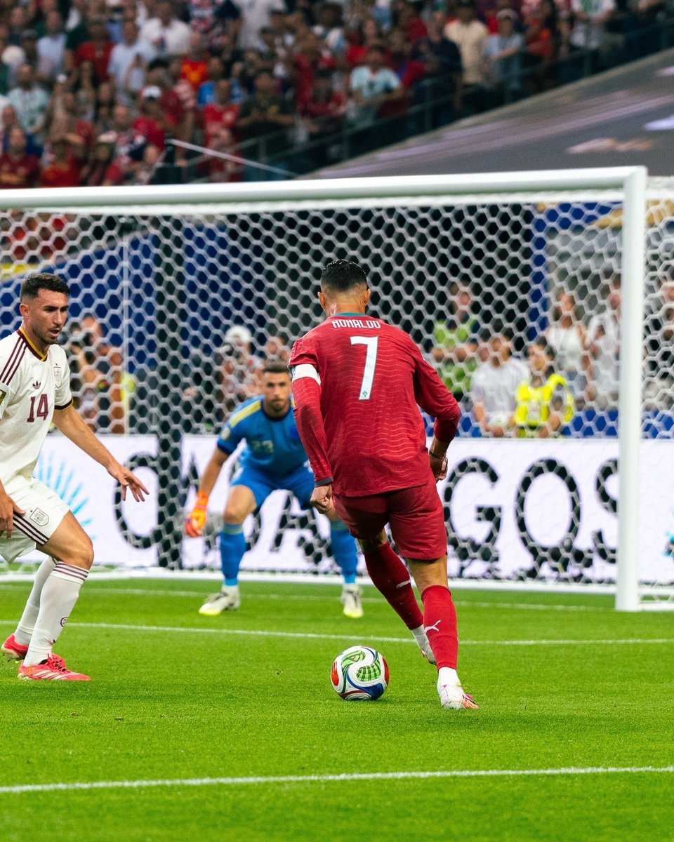 rb4zd's tweet photo. ❤️⚽🐐 https://t.co/b57o4Of1kR