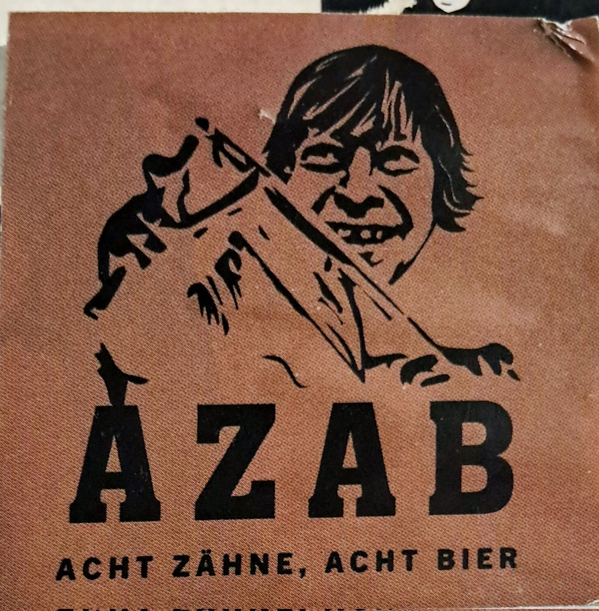whyaframe's tweet photo. AZAB
Acht Zähne, acht Bier
#fcstpauli #stpauli #fcsp #sticker #aufkleber https://t.co/Ig2yLDkzUl