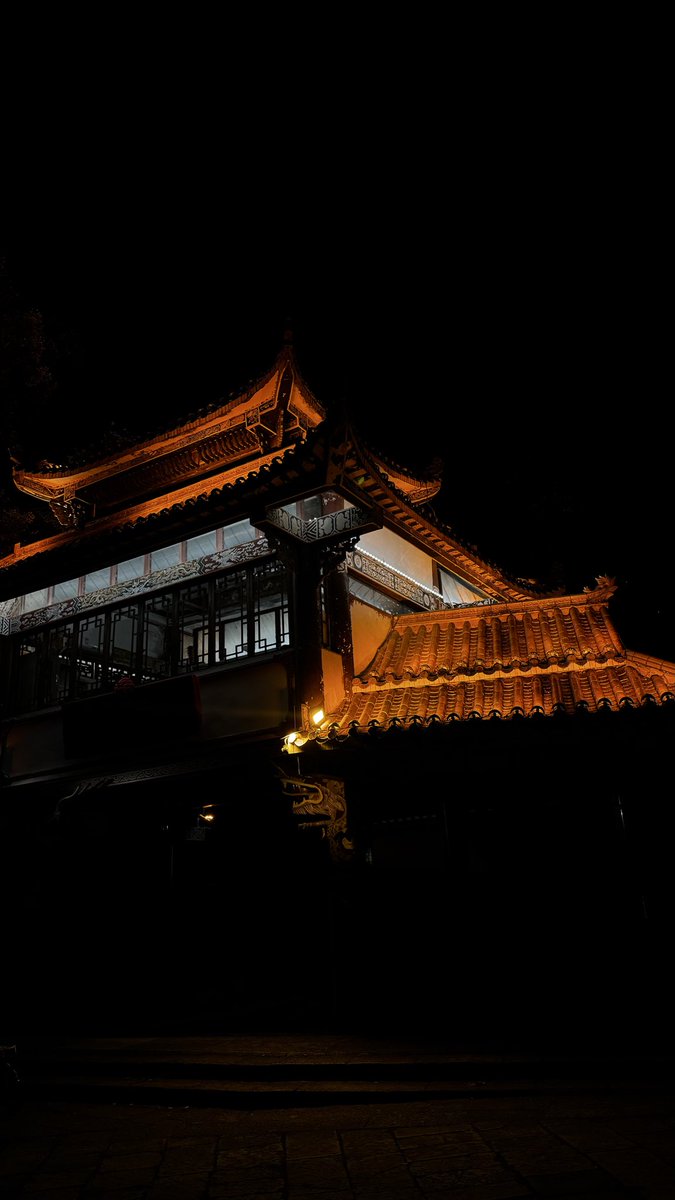 Ayoubinhoooo's tweet photo. @lvel05 Juste la province chinoise me suffisent mais j’en ai tellement de chaque destination https://t.co/AgtDNh828v