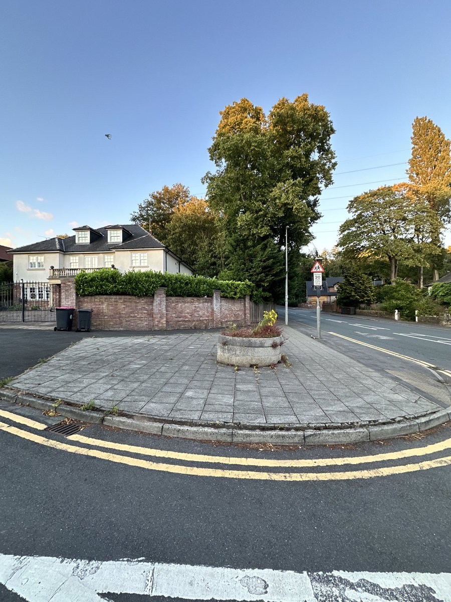 Only1MaxyD's tweet photo. Hi @SalfordCCHelp how do I go about turning this ugly piece of flagged land in Worsley Village conservation area into a vegetated area with plants and trees? This is a high risk flood area and this makes the water run off even faster. Bottom of Sefton Road. Thanks, Max https://t.co/Qhonbh8nrW