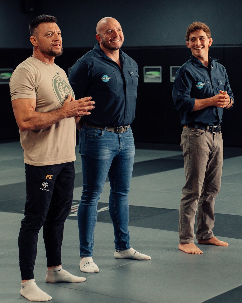jannemanvdberg's tweet photo. Moenie uitmis nie, Coach Morne gebruik sy tydjie saam met die nuwe Boere en stel nie teleur nie 😁 https://t.co/vCRvpl9rAJ