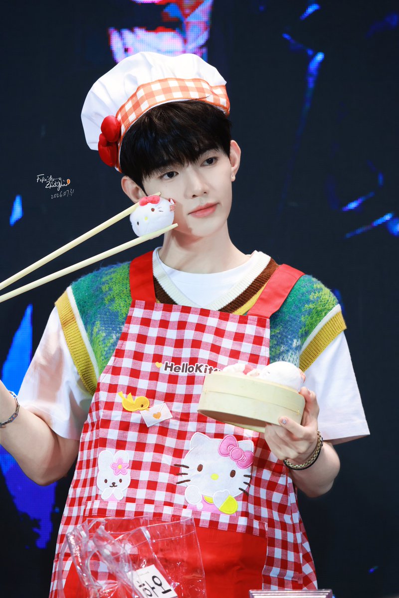 felixtko001's tweet photo. 2026-07-31

Fansign event part 2

#장하오 #ZHANGHAO #章昊 #ジャンハオ https://t.co/Xbqd5tl7PZ