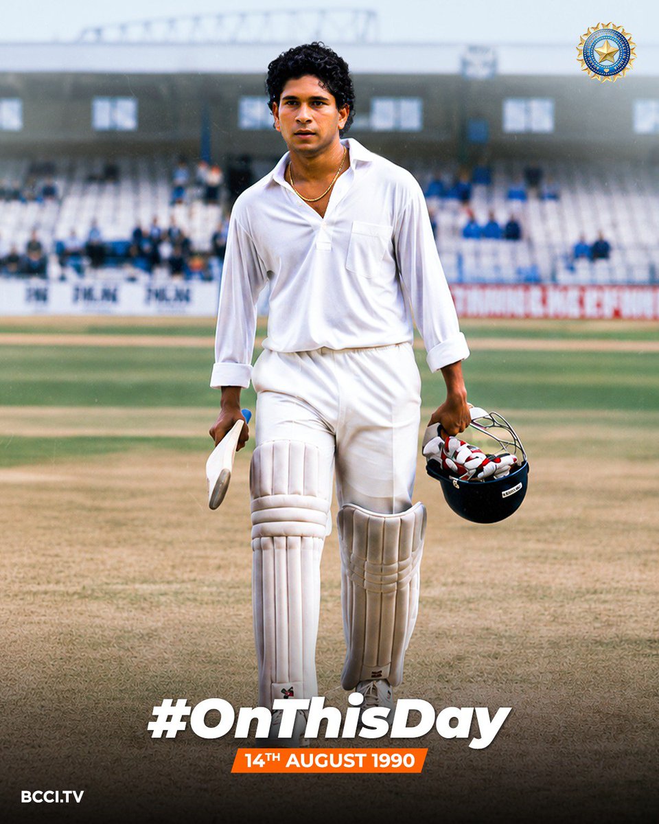 BCCI's tweet photo. The first of 100 international centuries 💯

#OTD in 1990, @sachin_rt announced his arrival with a flawless 1️⃣1️⃣9️⃣* against England in Manchester, batting out the final day to pull off a crucial match-saving draw 👏👏

#TeamIndia https://t.co/Cwp1tDINd8