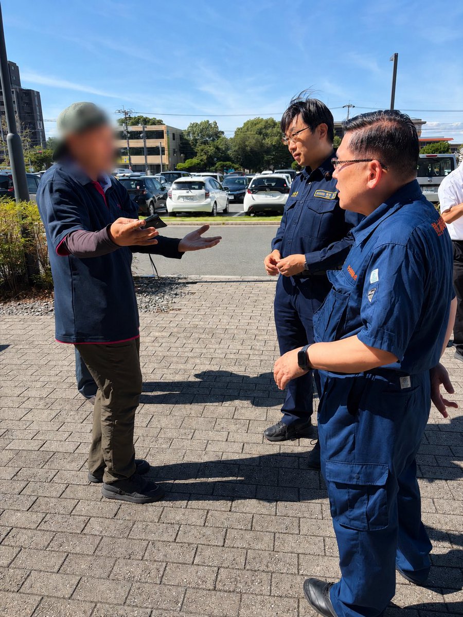 西かずあき八代市議会議員‼
お世話になりました。トイレカーと下水道の接続にお力をお貸し下さり、ありがとうございました。
これで安心して、トイレカーを使えますね‼
暑い中を皆様の希望の存在としてのご活躍、有難うございます‼