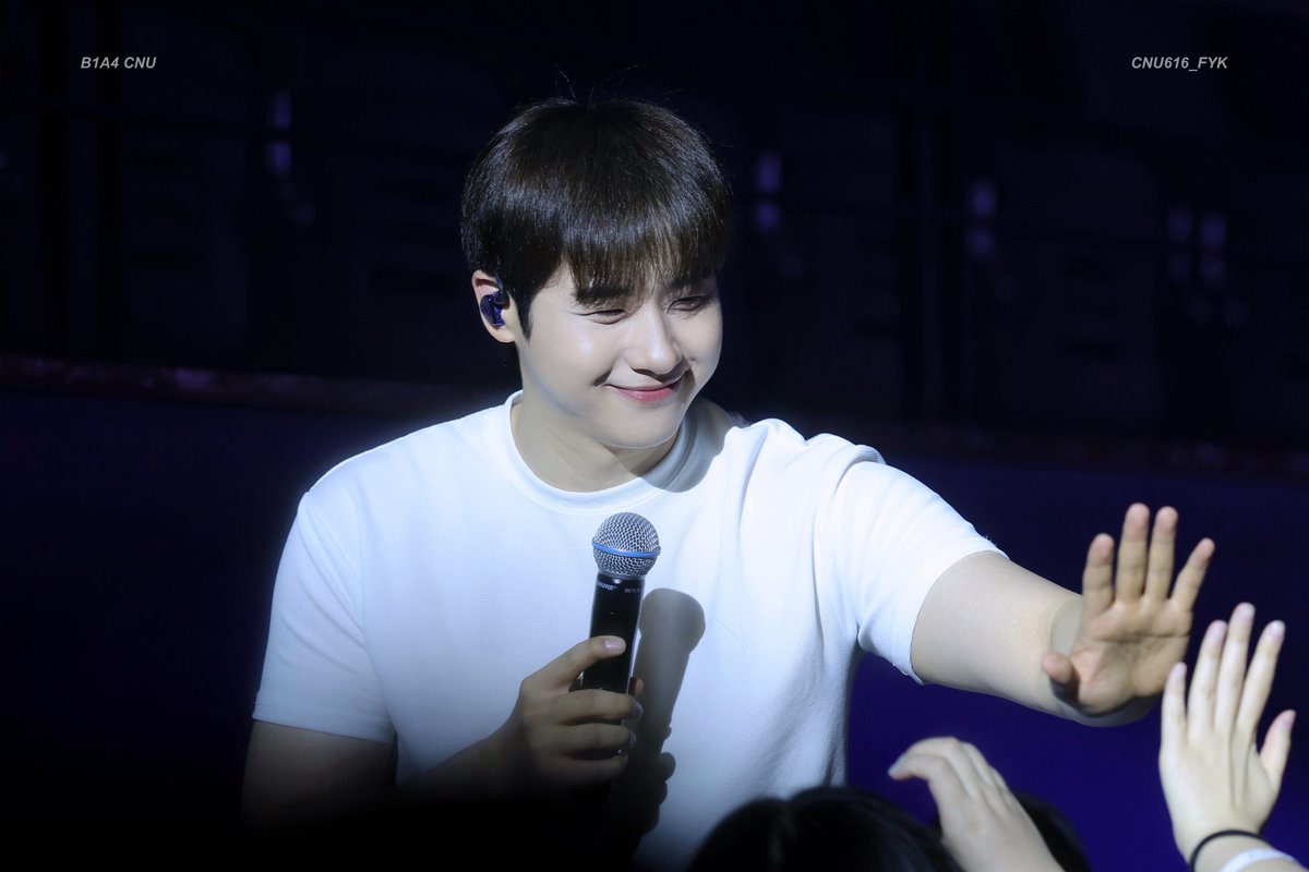 CNU616_FYK's tweet photo. 260731 B1A4 15주년 단독콘서트 사운드체크 
@B1A4_CNU #B1A4 #신우 #CNU #シヌゥ https://t.co/t65Q0eDHuk