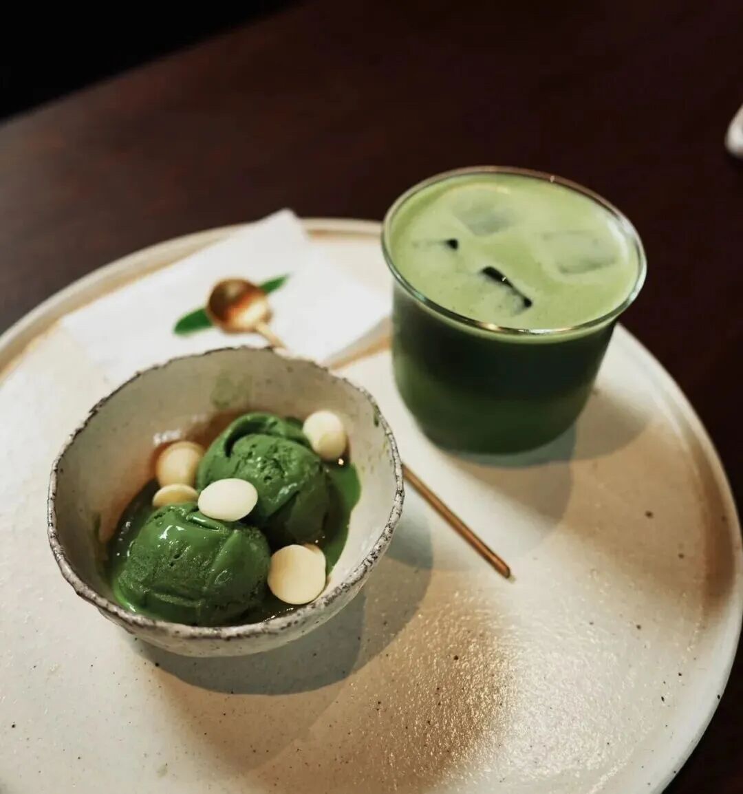 shui_han_'s tweet photo. Savour fine coffee and matcha desserts at Zhijue Cafe, and embrace peaceful, unhurried moments in this charming spot. #WeLoveZhejiang #FuninXihu https://t.co/P8QXAOaODS