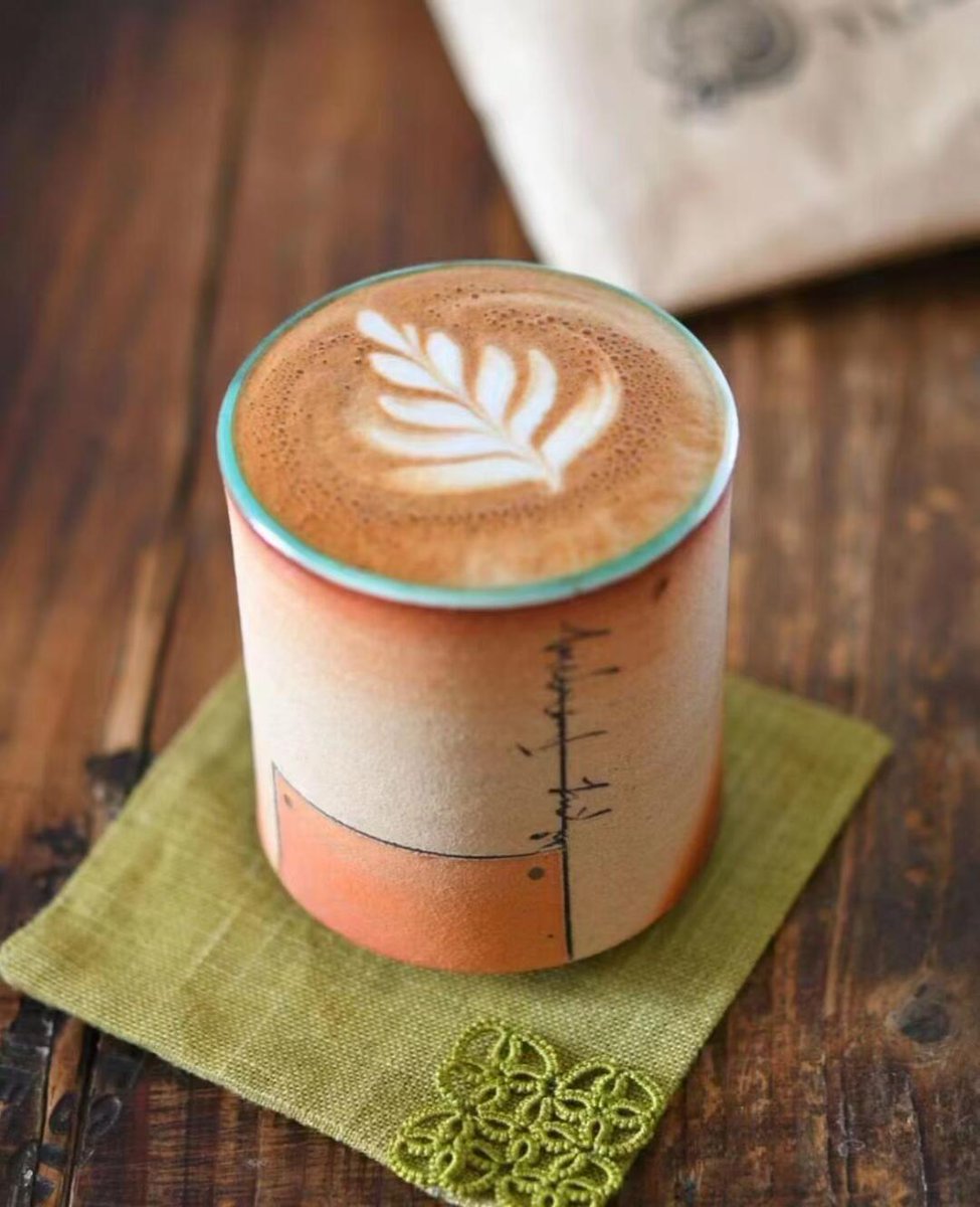 Flaffy131's tweet photo. Distance keeps us apart, but every coffee I sip makes me think of the next one we’ll share side by side  #LongDistanceLove， https://t.co/42aY1EDPOs
