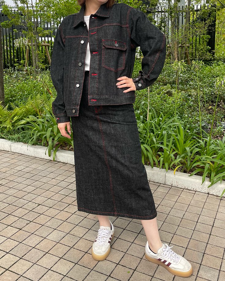 ALVARK_TOKYO's tweet photo. 各アイテムのサイズ感はこちら💁

✅163cm女性：ジャケットS, スカートM着用
✅171cm女性：パンツS着用

タイトスカートは動きやすいよう、後ろにスリットが入っています✨

※中村選手の着用サイズは、Webページに記載しています。

🔗シリーズの詳細
https://t.co/i7jvQUgWXb