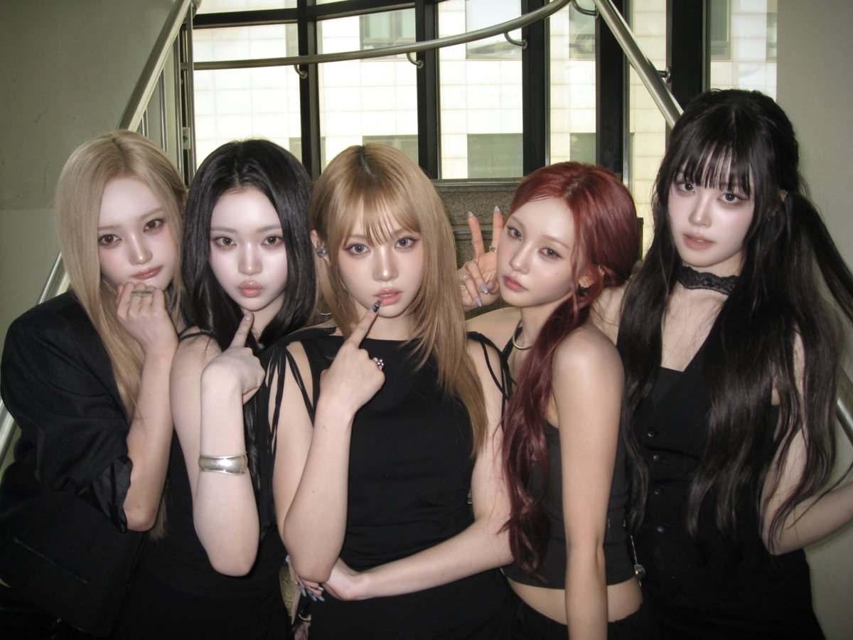 Keyveatz's tweet photo. 2026. 07. 31
KBS MUSIC BANK

#Keyveatz #키비츠
#OXY_GEN #SUCK_IT_UP
#AOMG
#MUSICBANK https://t.co/NvBo6FJZYo