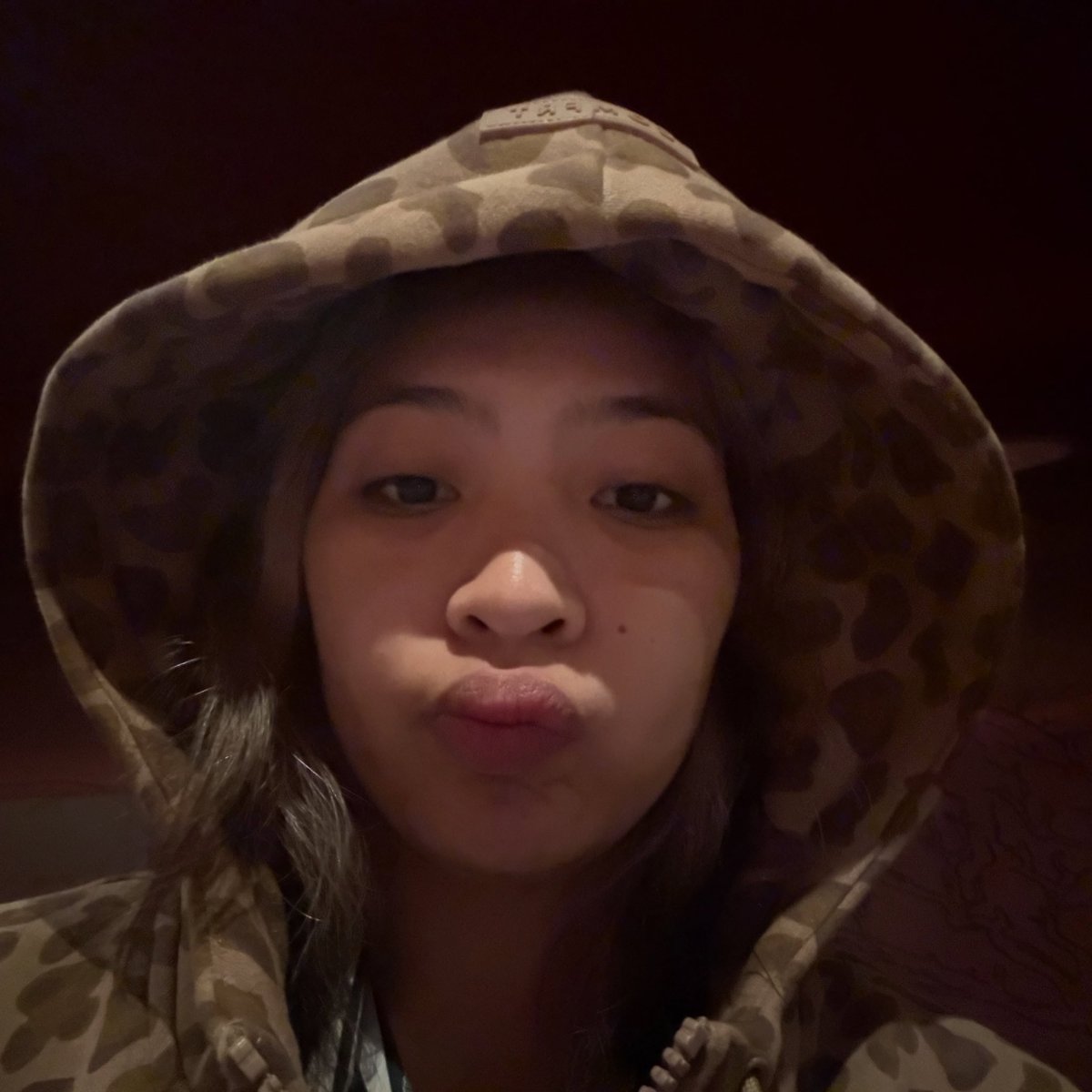 treasuresejeong's tweet photo. love u always my cutie https://t.co/zXDFVPjdgz